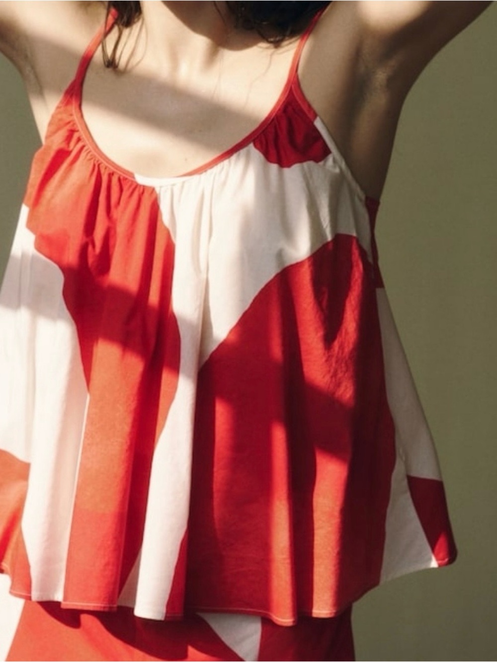 H&M Red and Ivory Abstract Swing Cami & A-Line Maxi Skirt 2 Piece Matching Set - Picture 4 of 9